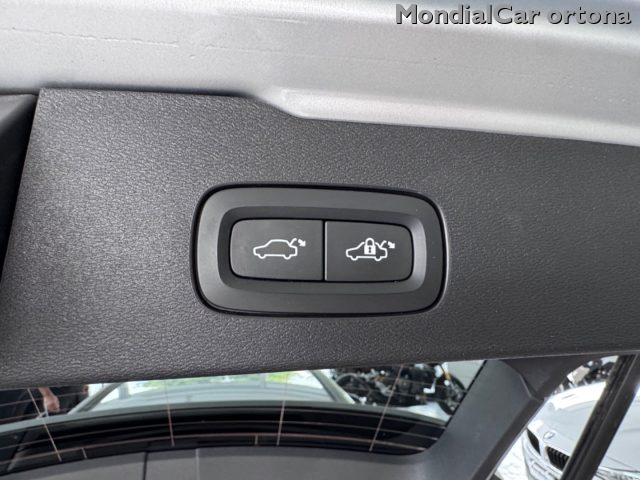 VOLVO V60 usata, con Sensori di parcheggio posteriori