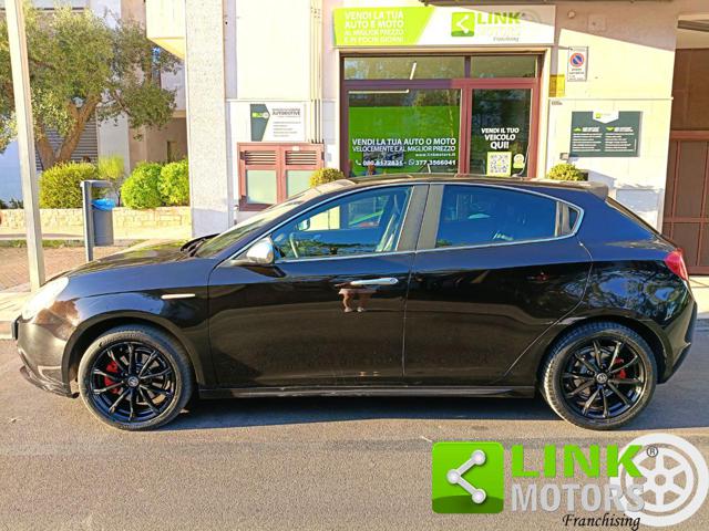 ALFA ROMEO Giulietta usata, con Autoradio