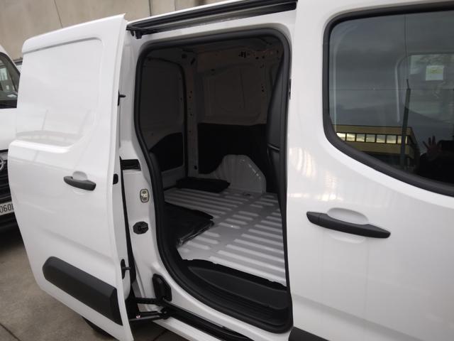 OPEL Combo usata 18