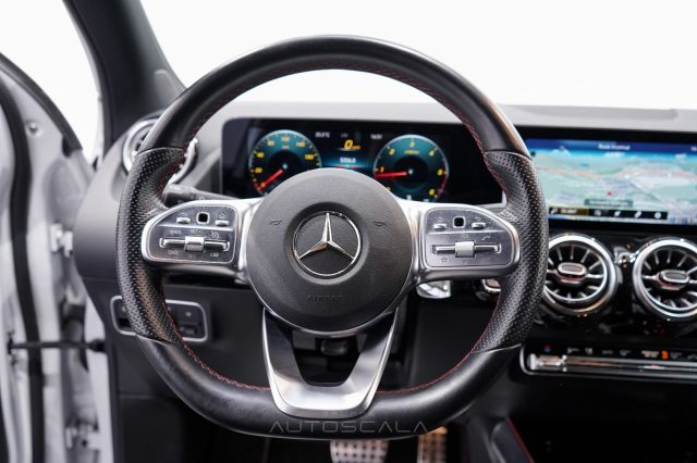 MERCEDES-BENZ GLA 200 usata, con Volante in pelle