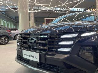 HYUNDAI Tucson usata, con Airbag laterali