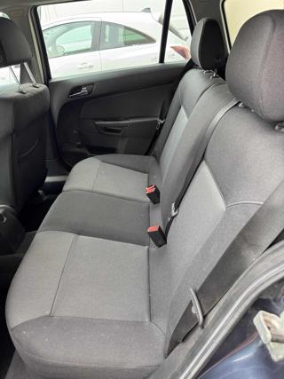 OPEL Astra usata, con Specchietti laterali elettrici