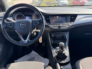 OPEL Astra usata, con Sistema di navigazione