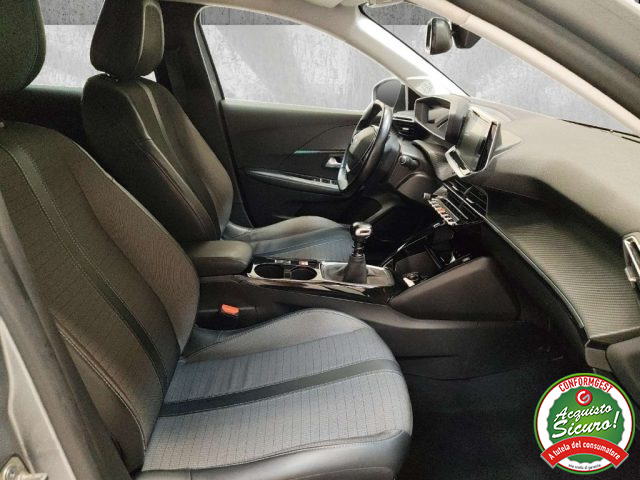 PEUGEOT 208 usata, con Sedile posteriore sdoppiato