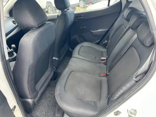 HYUNDAI i10 usata, con Autoradio
