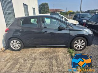 PEUGEOT 208 usata, con Airbag