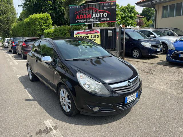OPEL Corsa usata, con Airbag laterali