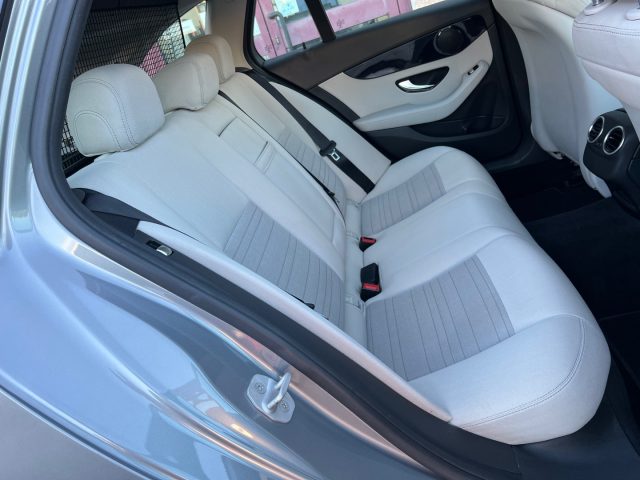 MERCEDES-BENZ C 200 usata, con Cerchi in lega