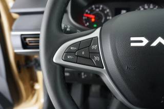 DACIA Sandero usata, con Touch screen