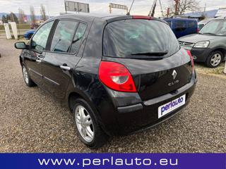 RENAULT Clio usata, con Autoradio