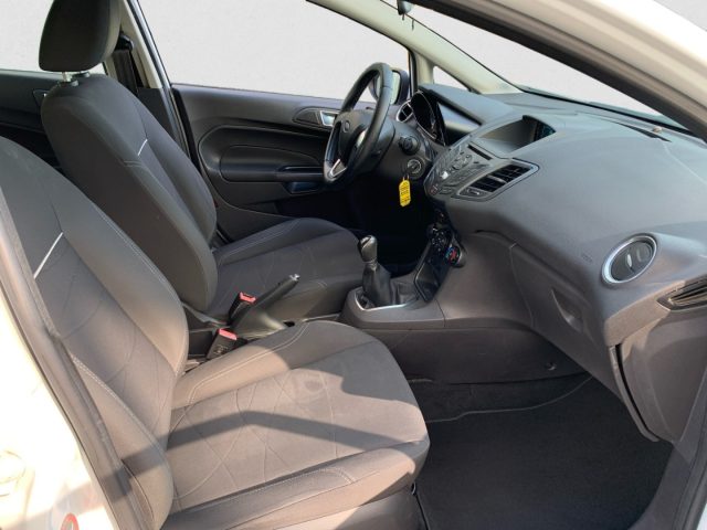 FORD Fiesta usata, con ESP