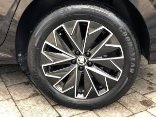 SKODA Kamiq usata, con Climatizzatore automatico, 2 zone