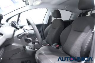 PEUGEOT 208 usata, con Autoradio