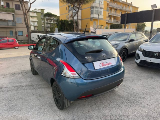 LANCIA Ypsilon usata, con Fendinebbia