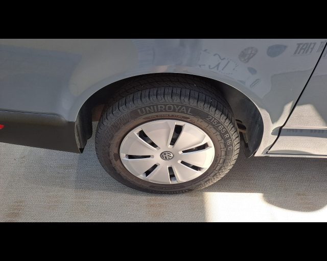VOLKSWAGEN T6 Caravelle usata, con Supporto lombare