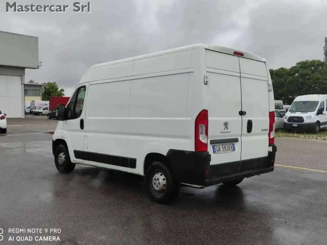 PEUGEOT Boxer usata, con Alzacristalli elettrici
