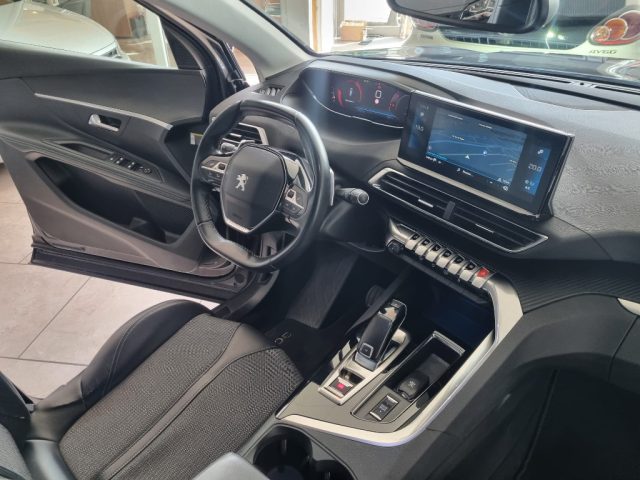 PEUGEOT 3008 usata, con Luci diurne LED