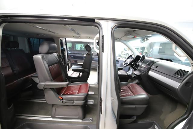 VOLKSWAGEN Multivan usata, con Airbag