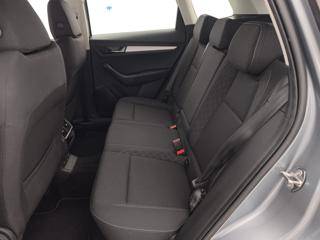 SKODA Karoq usata, con Bracciolo