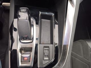 PEUGEOT 3008 usata, con Sistema di navigazione