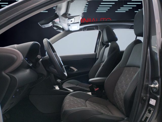 TOYOTA Yaris Cross usata 13