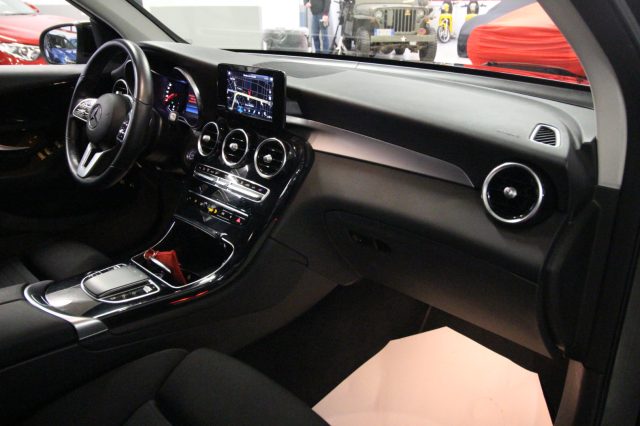 MERCEDES-BENZ GLC 300 usata, con Climatizzatore