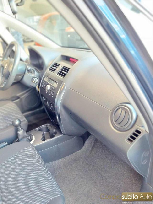 SUZUKI SX4 usata, con Sedile posteriore sdoppiato