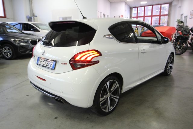 PEUGEOT 208 usata, con Alzacristalli elettrici