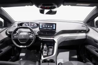 PEUGEOT 5008 usata, con Sensore di luce