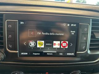 OPEL Vivaro usata, con USB