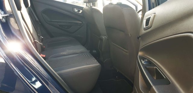 FORD Fiesta usata, con Autoradio