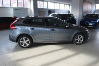 VOLVO V40 usata, con Autoradio
