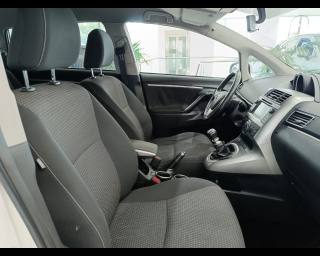 TOYOTA Verso usata, con Servosterzo