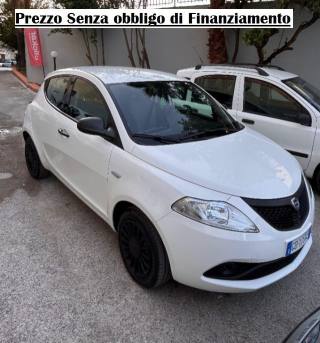 LANCIA Ypsilon 1.0 FireFly 5 porte S&S Hybrid Ecochic Silver