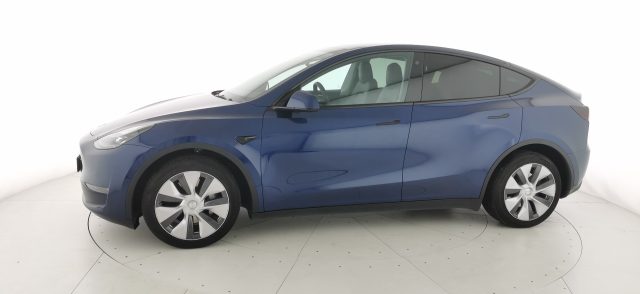 TESLA Model Y usata, con Sedile posteriore sdoppiato