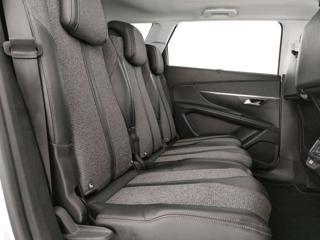 PEUGEOT 5008 usata, con Park Distance Control