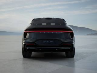 LOTUS Eletre usata, con Autoradio