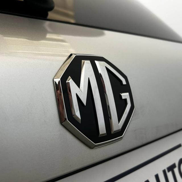 MG HS usata, con Isofix