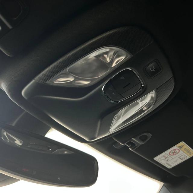 JEEP Compass usata, con Sedile posteriore sdoppiato