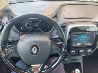 RENAULT Captur usata, con Autoradio