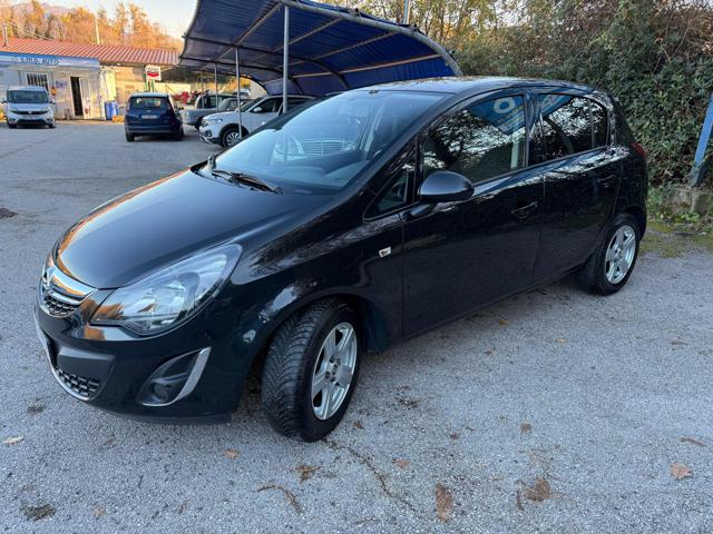 OPEL Corsa usata, con Airbag laterali