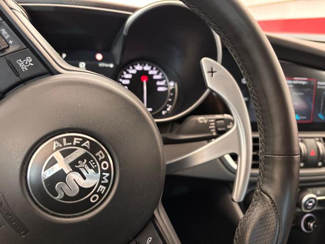 ALFA ROMEO Giulia usata, con Climatizzatore