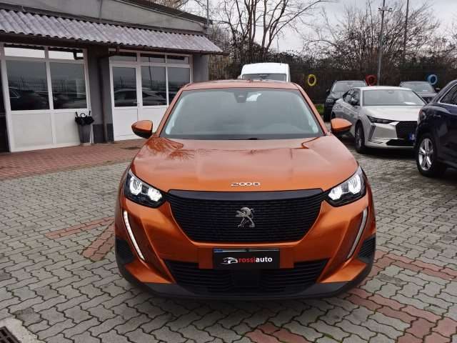 PEUGEOT 2008 usata, con Airbag