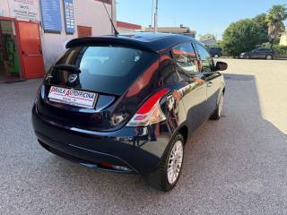 LANCIA Ypsilon usata, con Autoradio