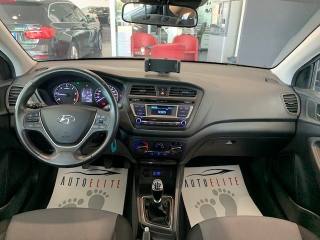 HYUNDAI i20 usata 8