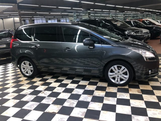 PEUGEOT 5008 usata, con Climatizzatore