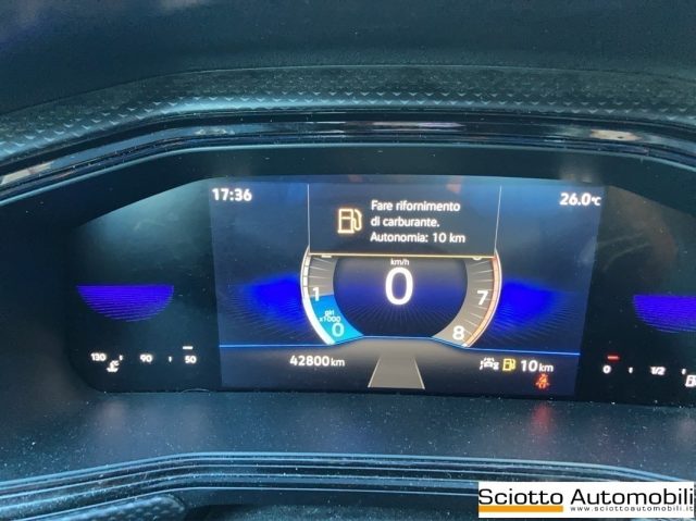 VOLKSWAGEN T-Cross usata, con ESP