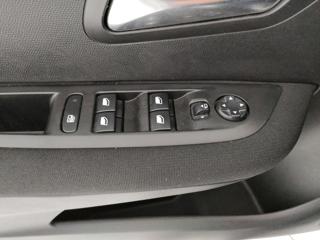 PEUGEOT 208 usata, con Touch screen