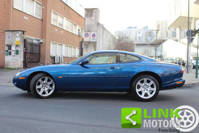 JAGUAR XK8 usata, con Airbag