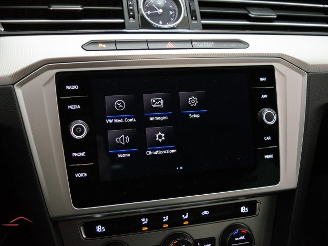VOLKSWAGEN Passat Variant usata 38